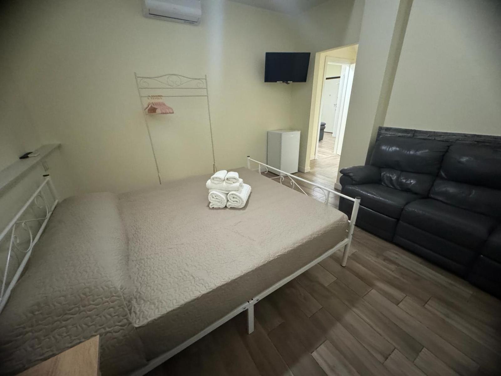 Park 20 Guest House Azzate Zewnętrze zdjęcie