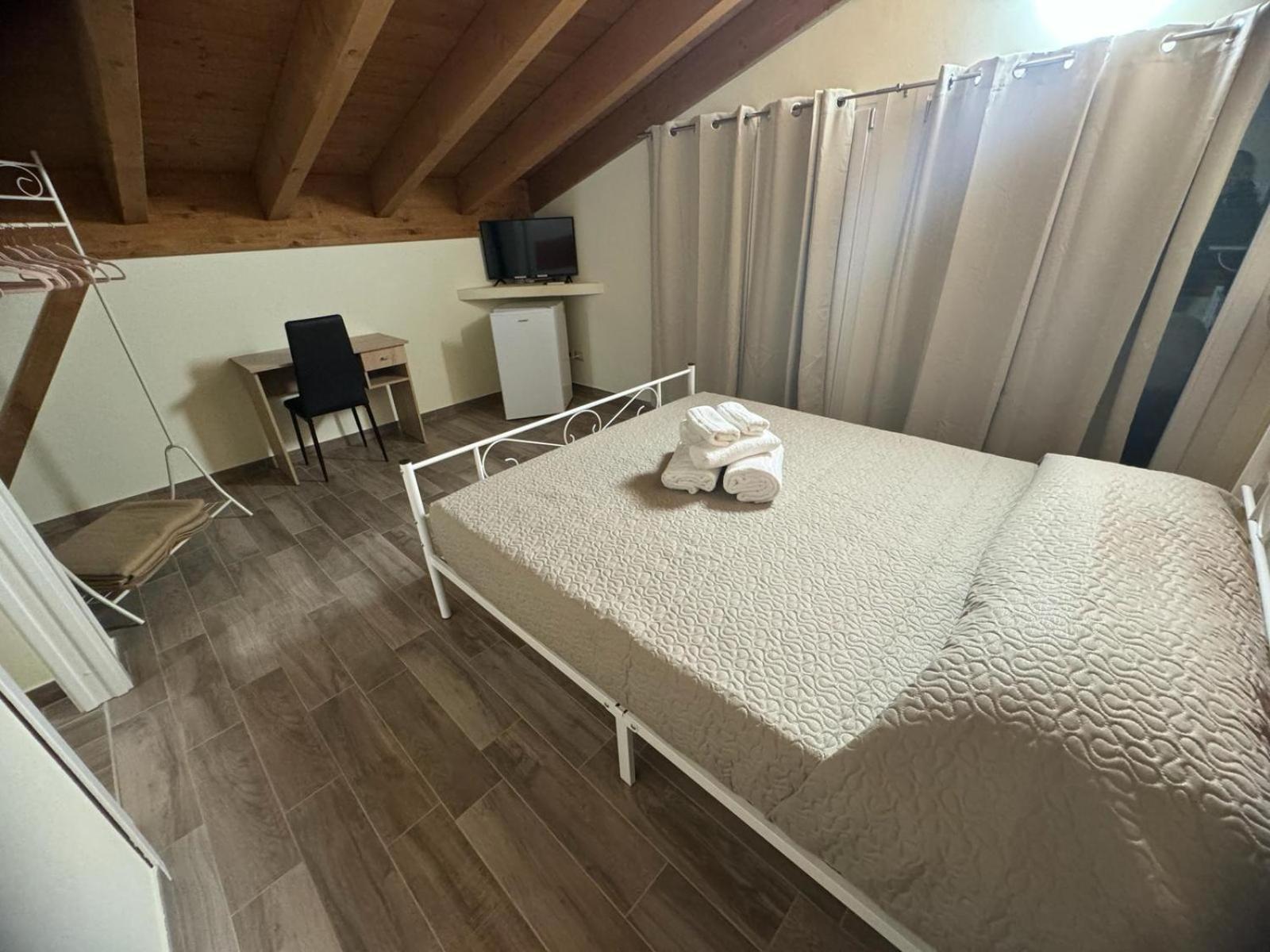 Park 20 Guest House Azzate Zewnętrze zdjęcie